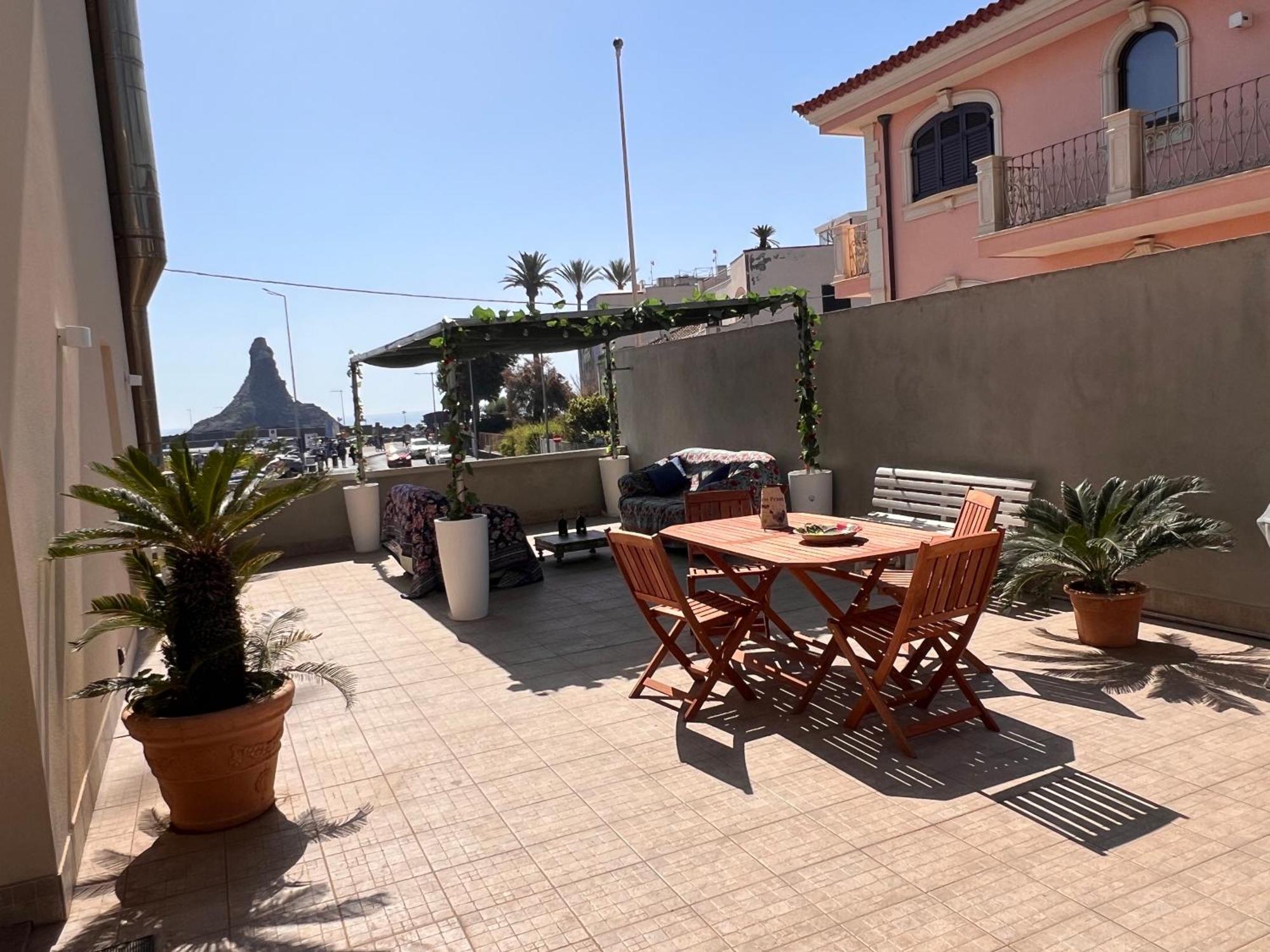 Apartamento Terrazza Faraglioni Aci Trezza Exterior foto